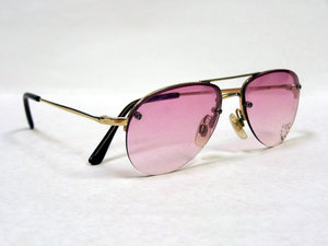 Pinky shades