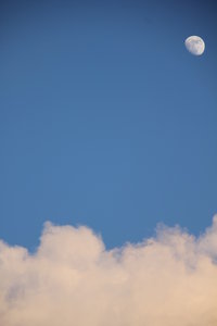 Daily Moon and clouds