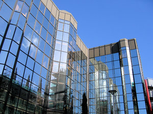 modern glass offices 3: modern glass offices architecture found in Glasgow, Scotland.