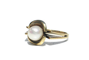 old pearl ring