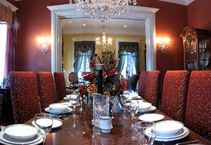 laid table: Banquet table