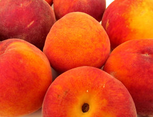 plate of peaches2