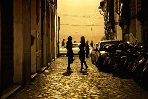 Roman street: Night life in Rome